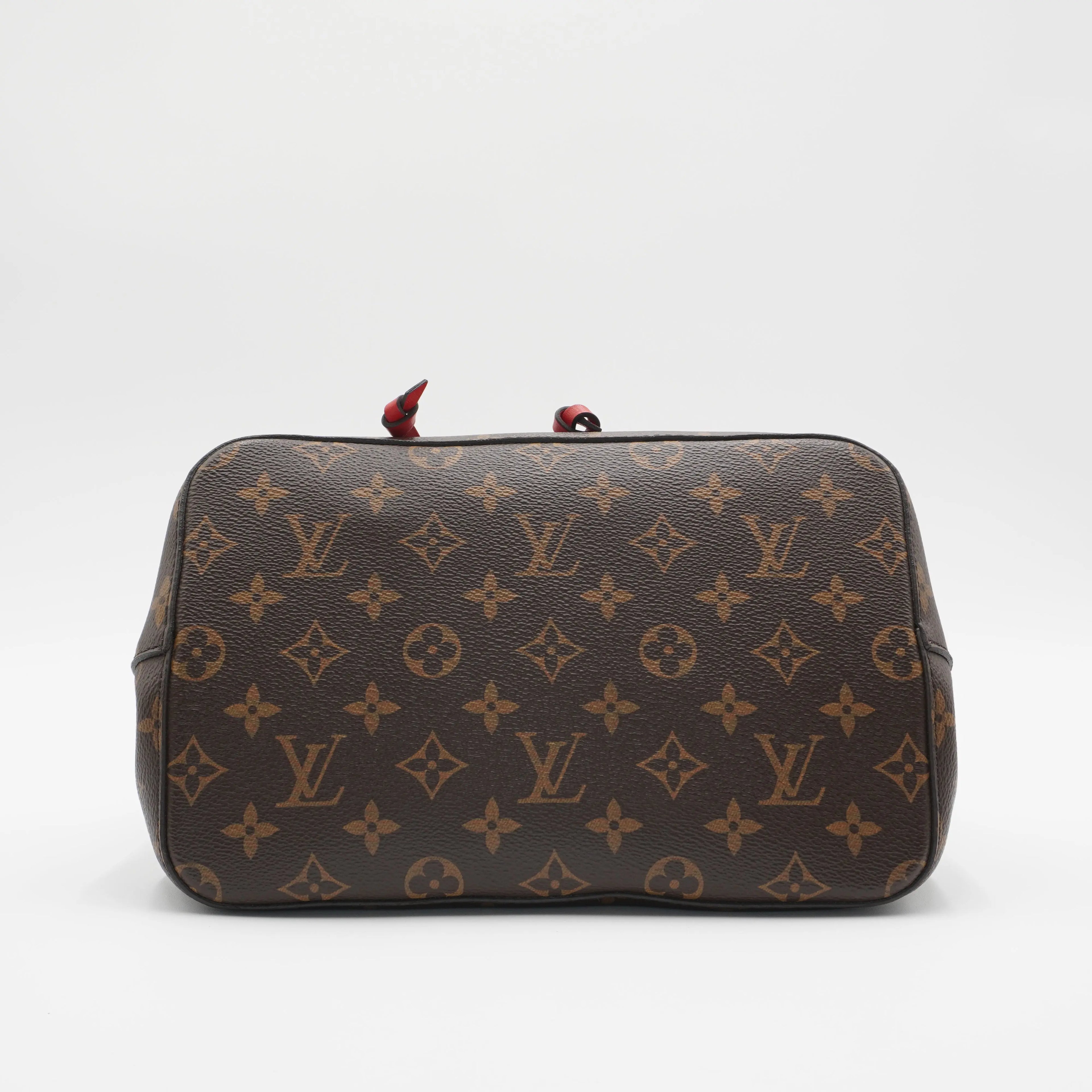 LOUIS VUITTON Monogram Noe Noe MM Bucket Bag LOUIS VUITTON
