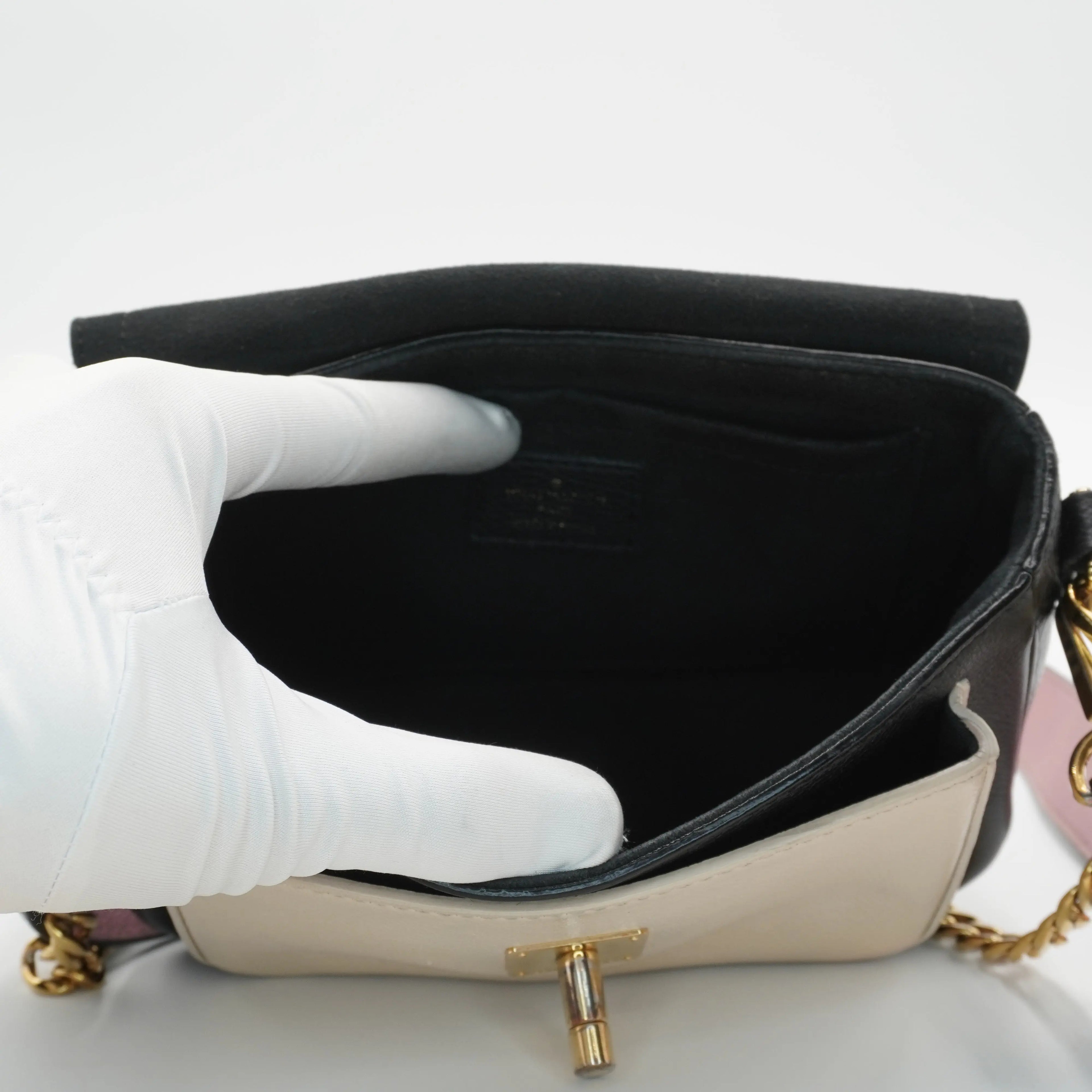 LOUIS VUITTON Lock Me Tender Shoulder Bag LOUIS VUITTON