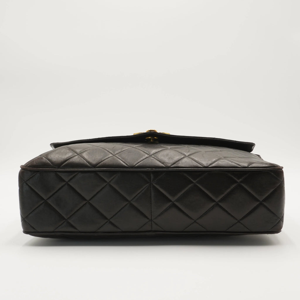 CHANEL Large Vintage Quilted Leather Shoulder Bag CHANEL