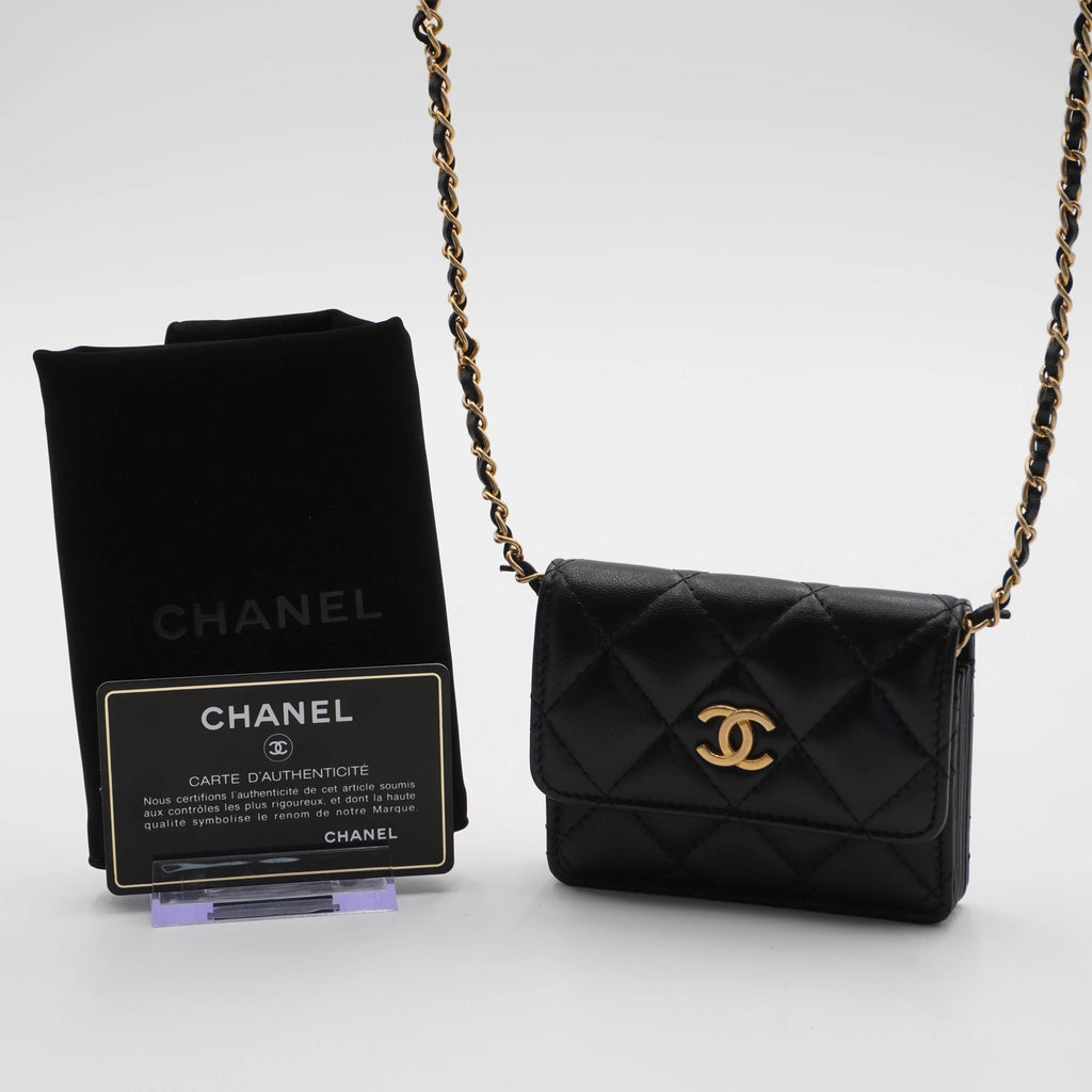 CHANEL Black Quilted Ruffled Card Holder On Chain CHANEL