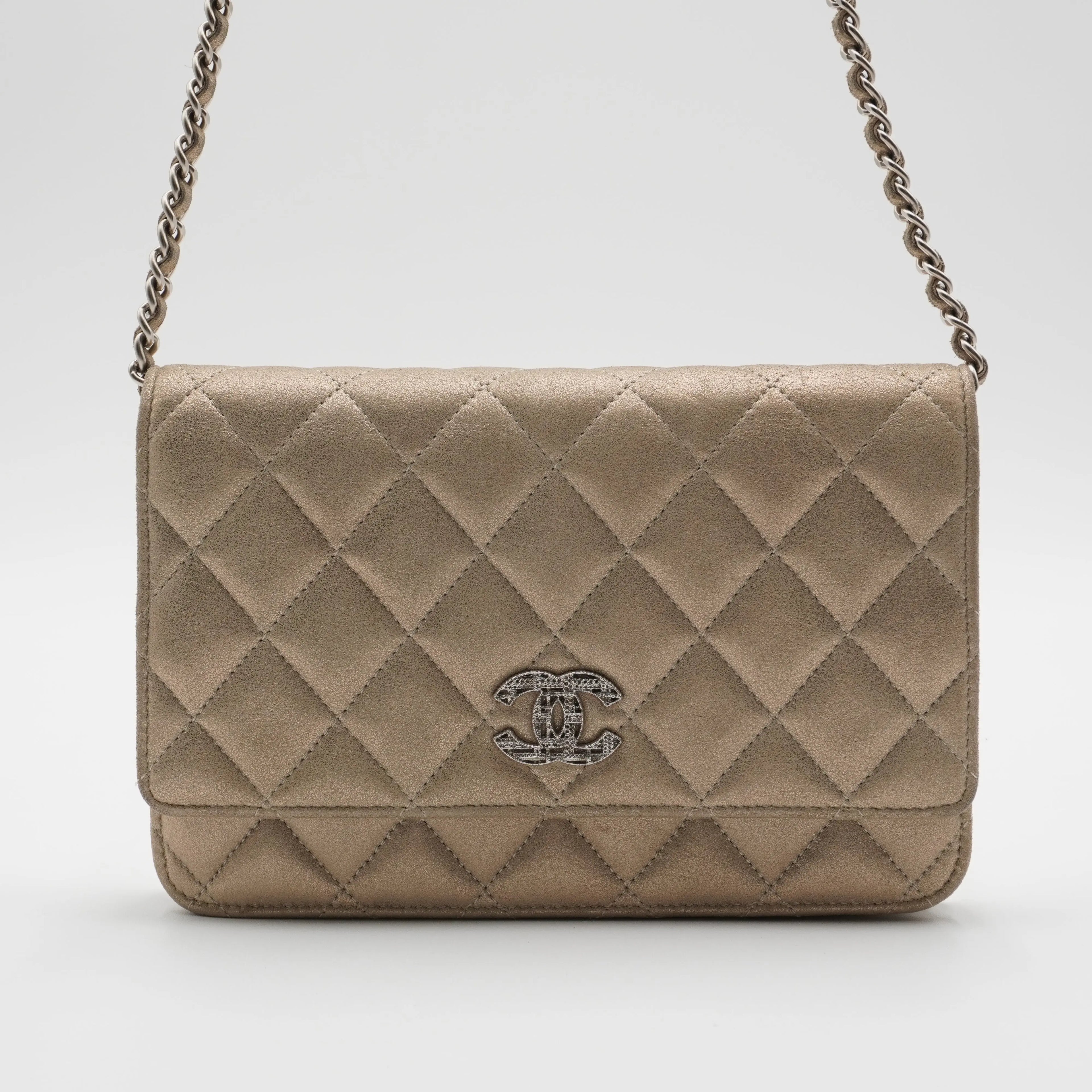 CHANEL Gold Quilted Paris-Salzburg Wallet on Chain CHANEL