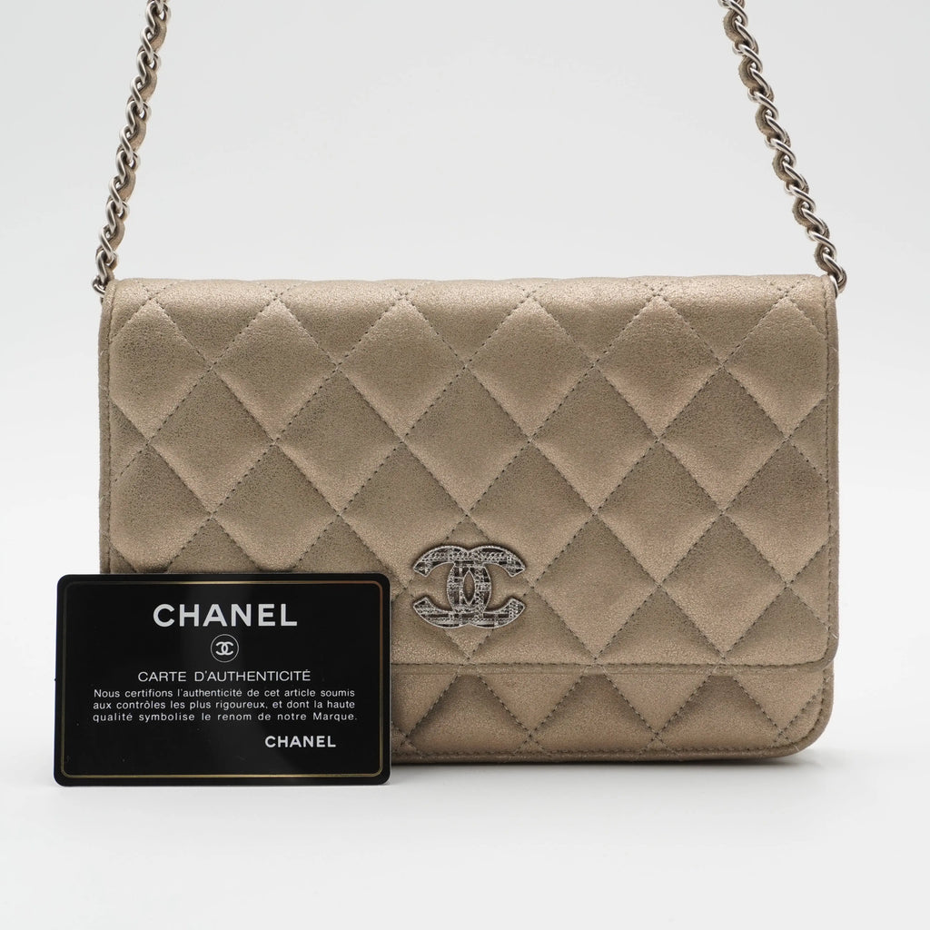 CHANEL Gold Quilted Paris-Salzburg Wallet on Chain CHANEL