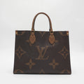 LOUIS VUITTON Monogram Giant On The Go GM LOUIS VUITTON