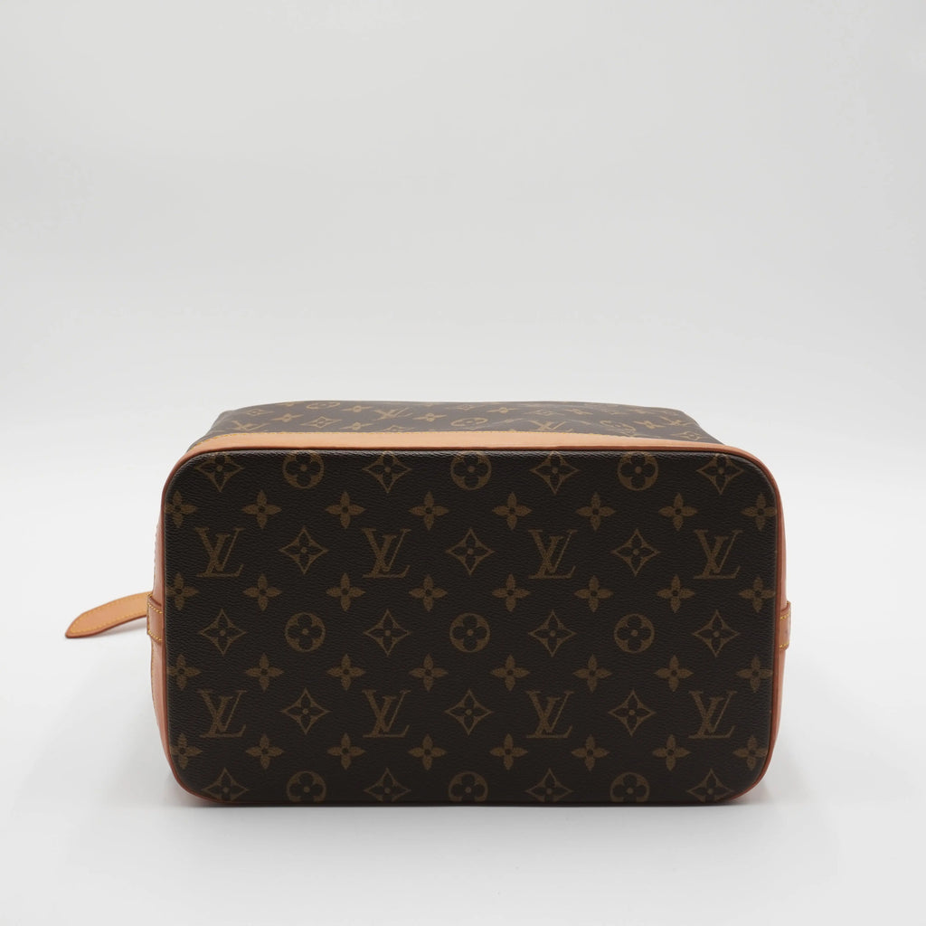LOUIS VUITTON Monogram Amphor Three Shoulder Bag LOUIS VUITTON