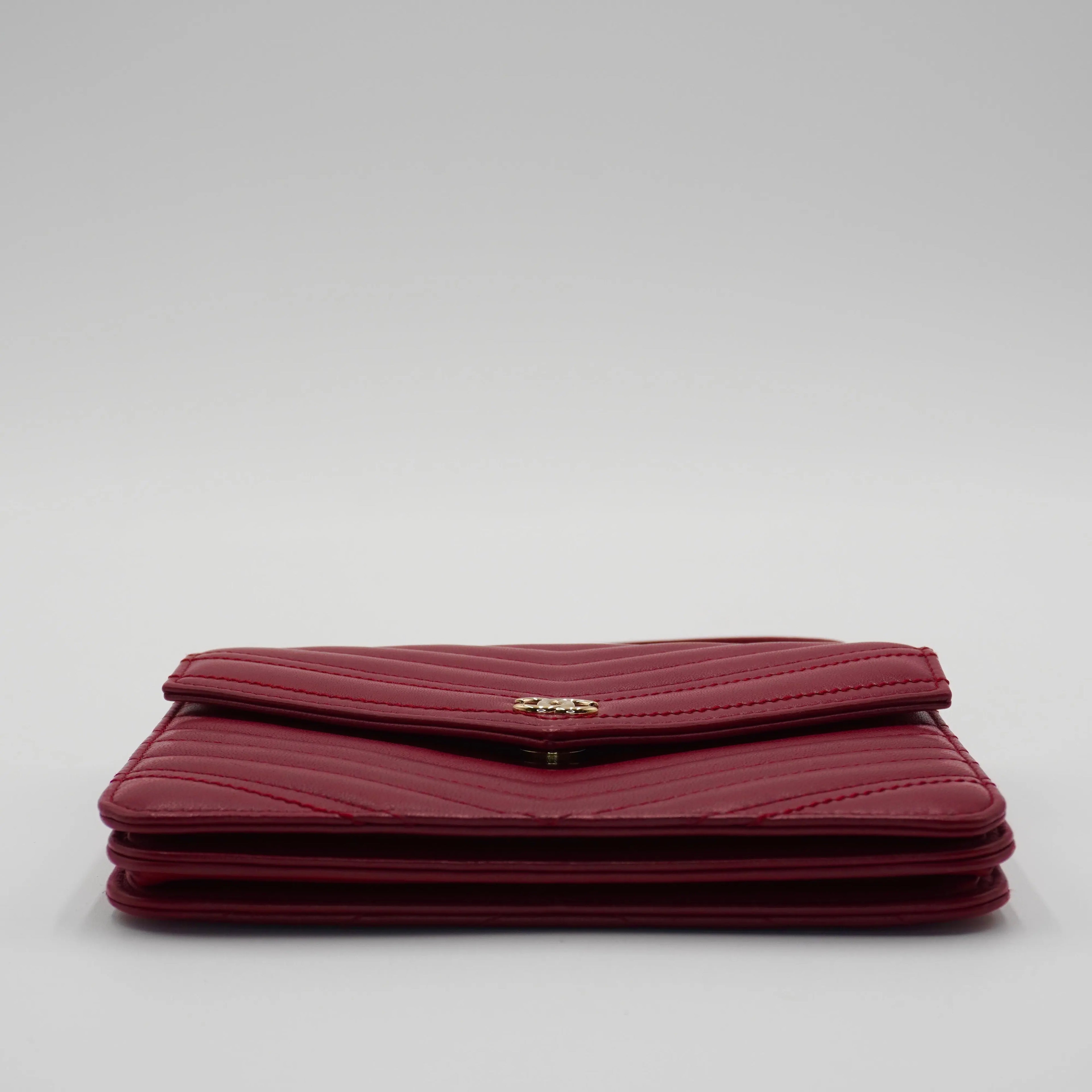 CHANEL Red Chevron V-Stitch Wallet On Chain Shoulder Bag CHANEL
