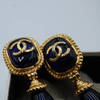 CHANEL Vintage Classic Precious Metal Earrings - BAGPHIC