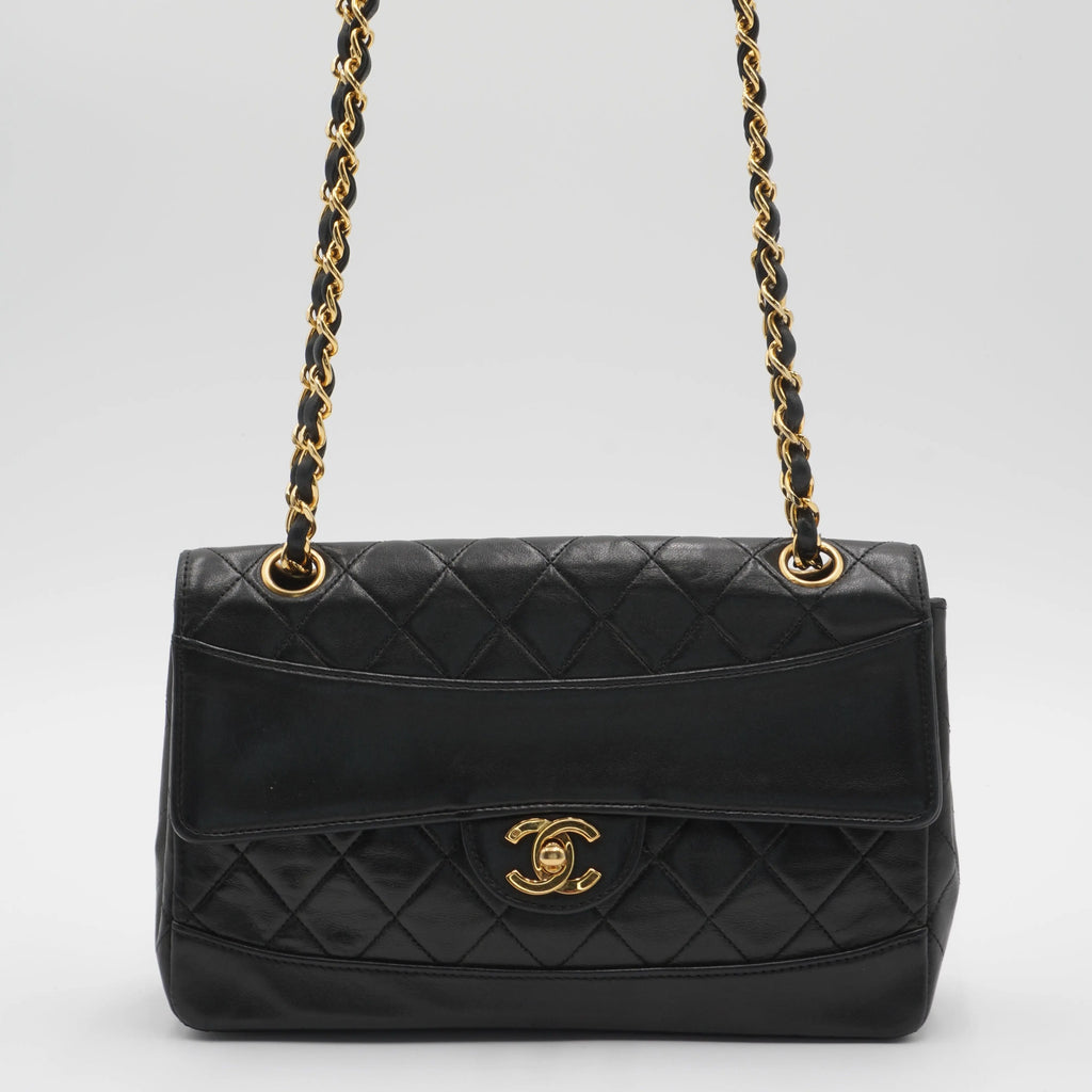 CHANEL Black Classic Single Flap Quilted Lambskin Shoulder Bag CHANEL
